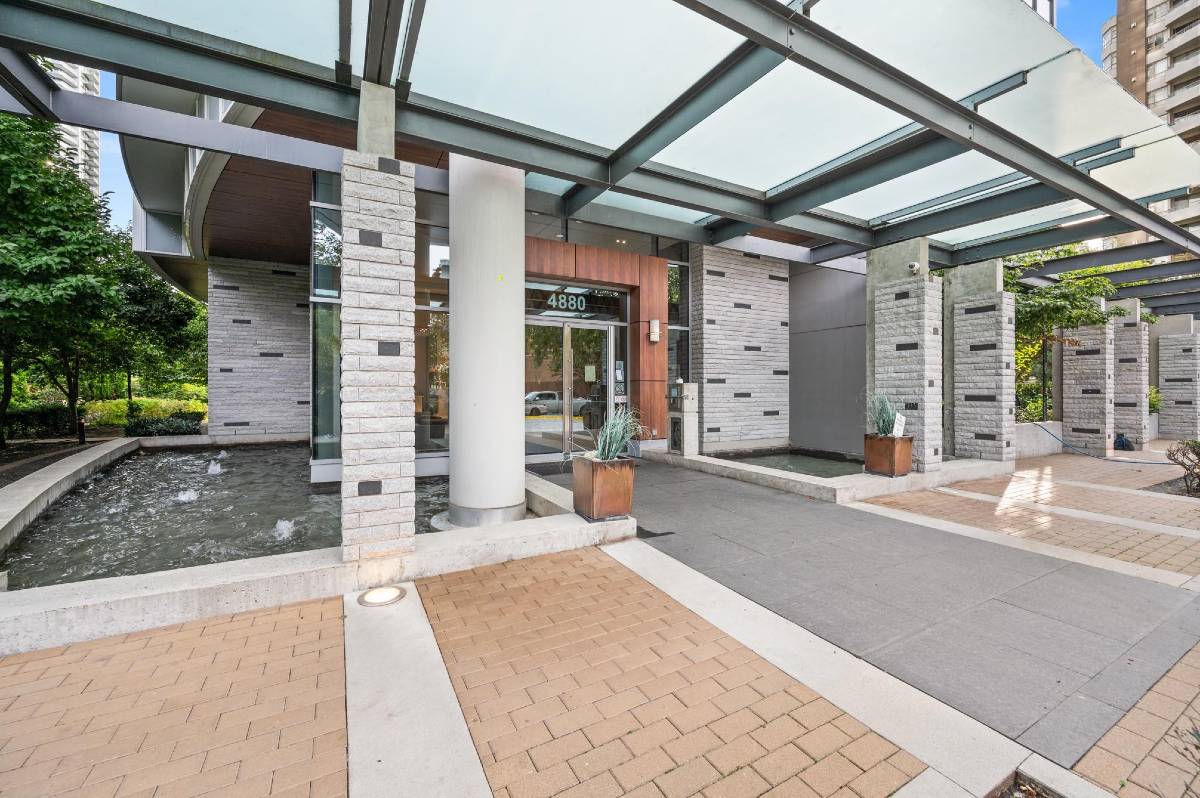 Chancellor at 4880 Bennett Street, Burnaby