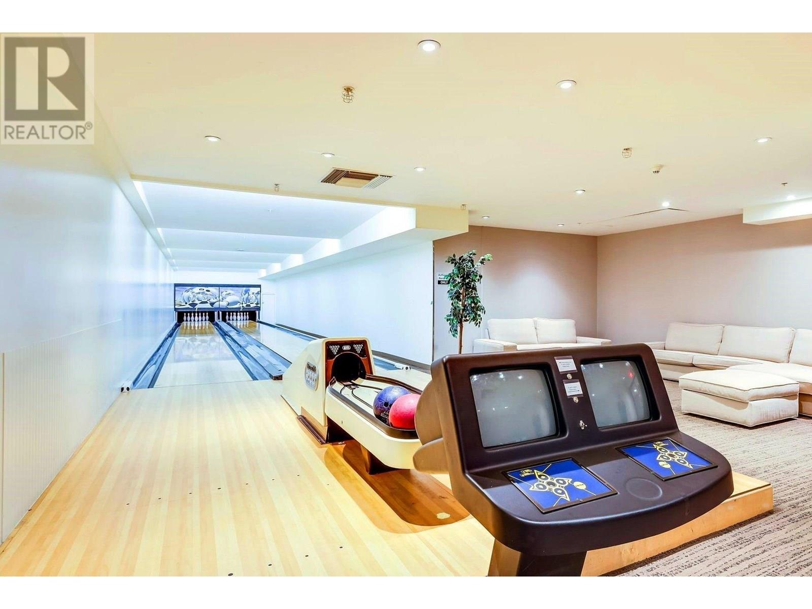 Flagship 8 Smithe Mews Vancouver